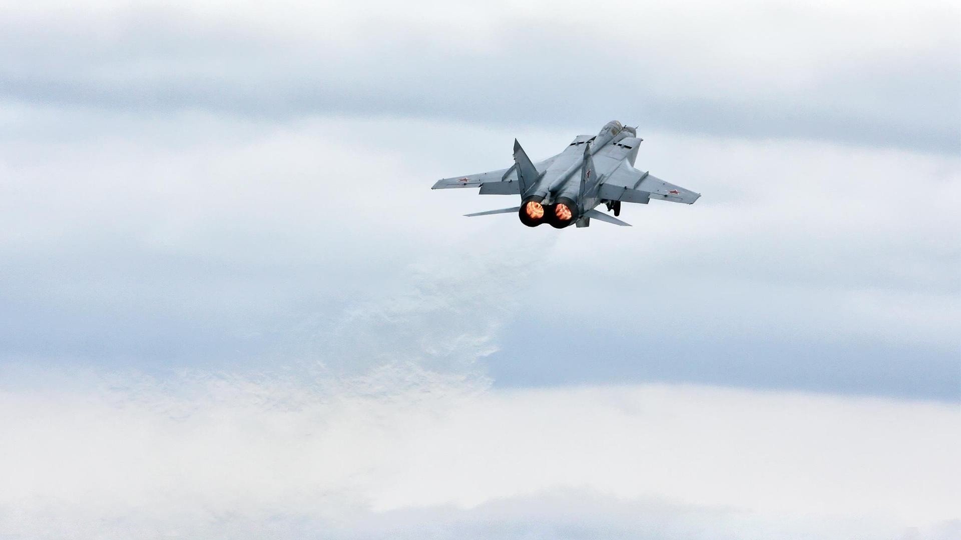 _掘金攻守两端均衡，追逐更高的排名_，掘金的主力