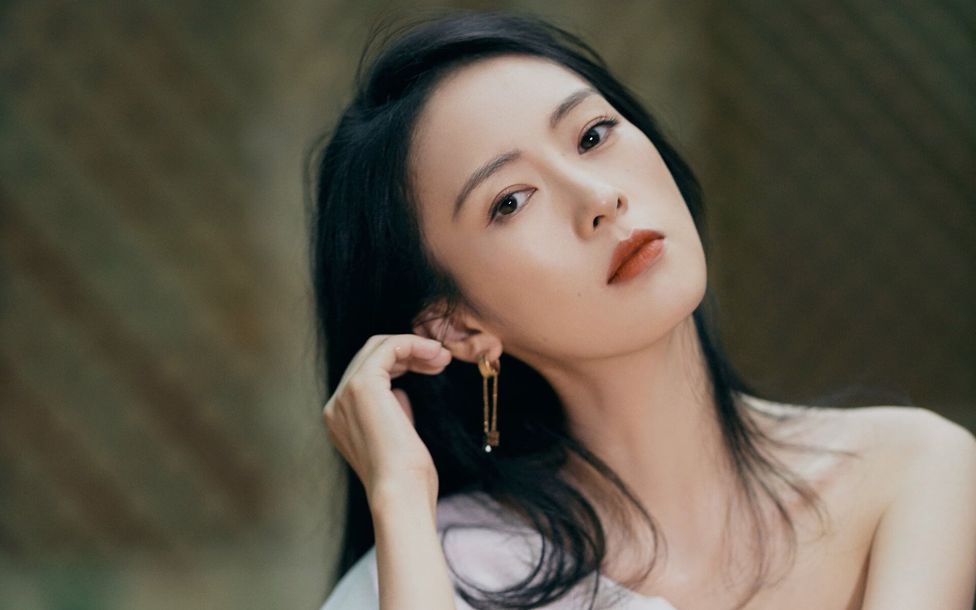 自由泳短距离韩国选手冲入前列，自由泳韩国教学视频